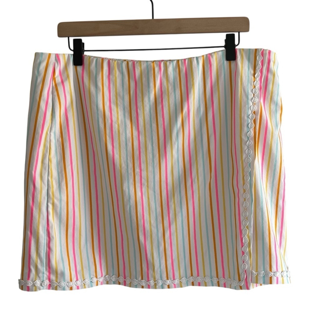 Crown & Ivy Multicolor Striped Skort Golf Resort Wear Vacation Size 16 *FLAW*